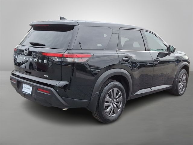 2023 Nissan Pathfinder S