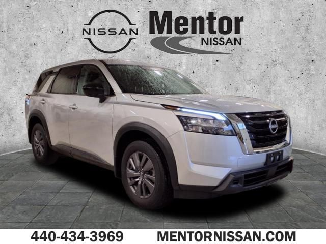 2023 Nissan Pathfinder S