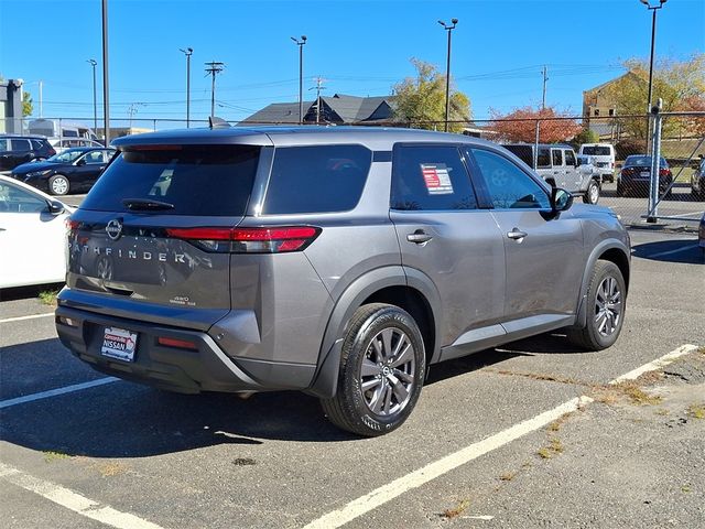 2023 Nissan Pathfinder S