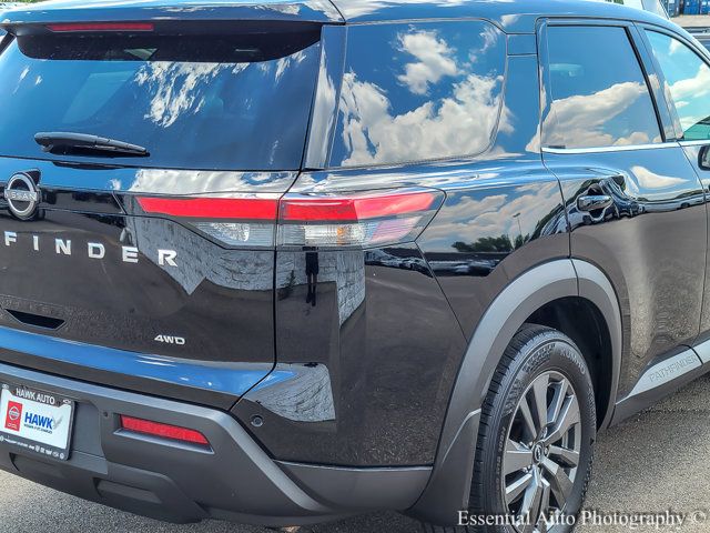 2023 Nissan Pathfinder S