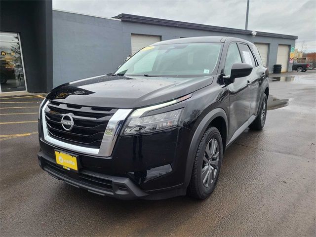 2023 Nissan Pathfinder S