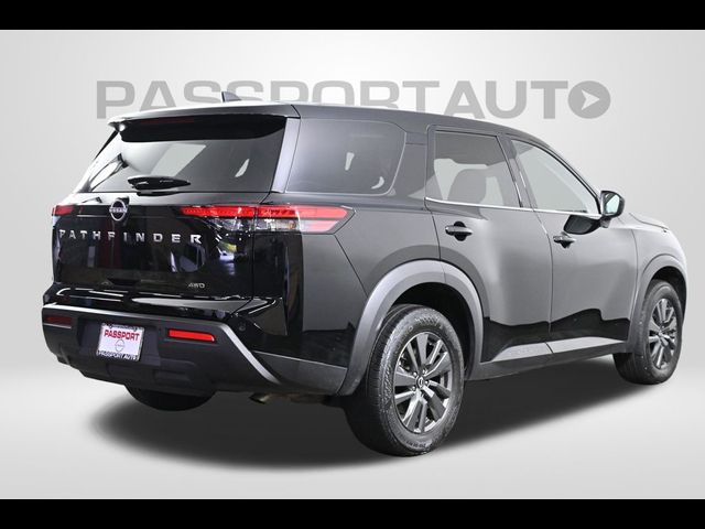 2023 Nissan Pathfinder S