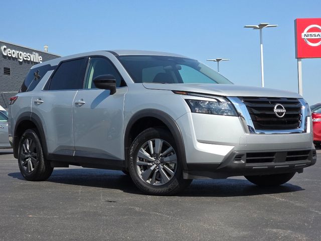 2023 Nissan Pathfinder S