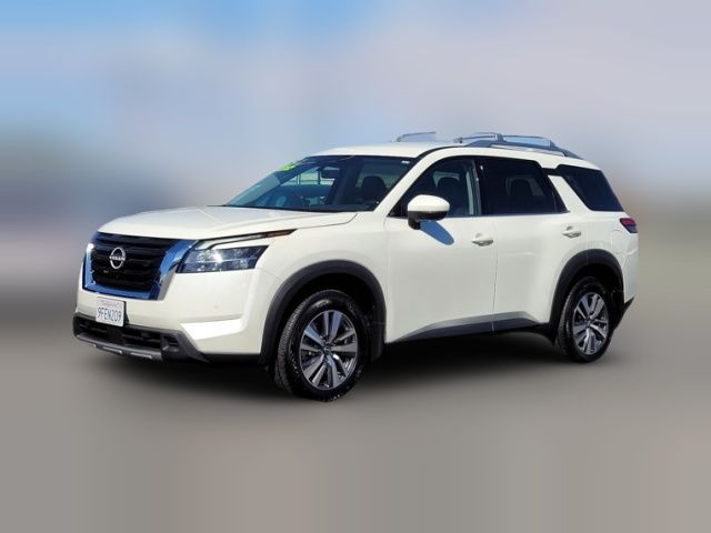 2023 Nissan Pathfinder SL