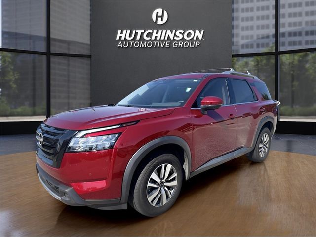 2023 Nissan Pathfinder SL