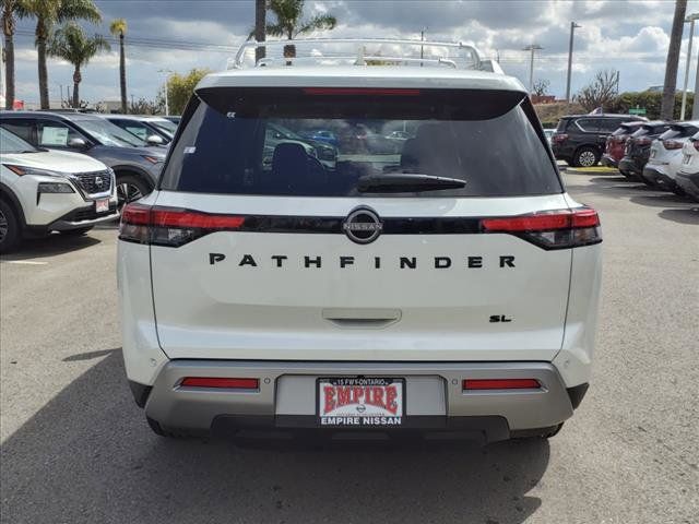 2023 Nissan Pathfinder SL