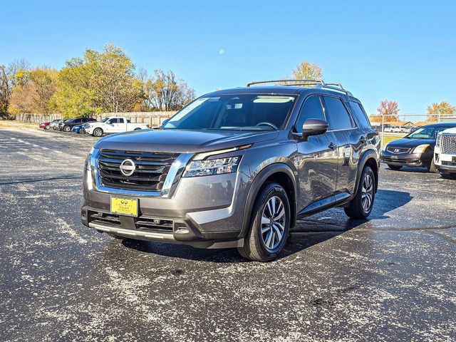 2023 Nissan Pathfinder SL