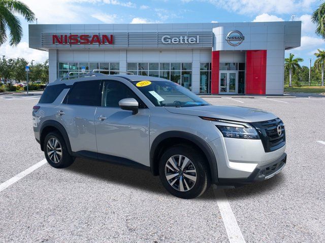 2023 Nissan Pathfinder SL