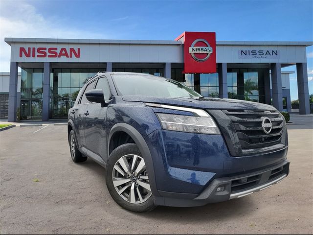 2023 Nissan Pathfinder SL