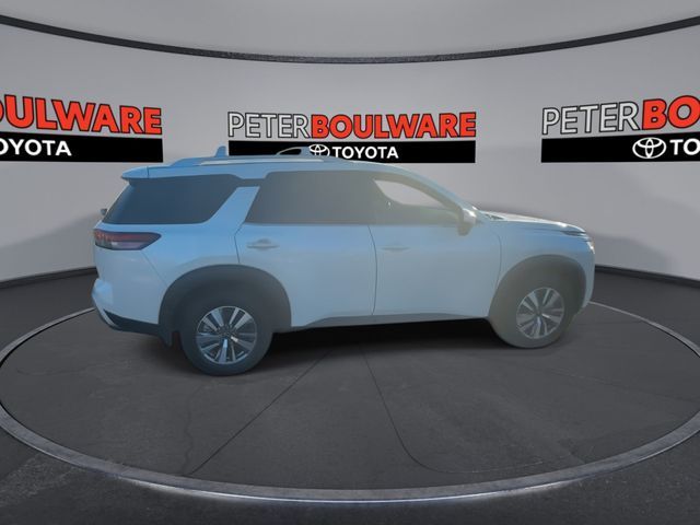 2023 Nissan Pathfinder SL