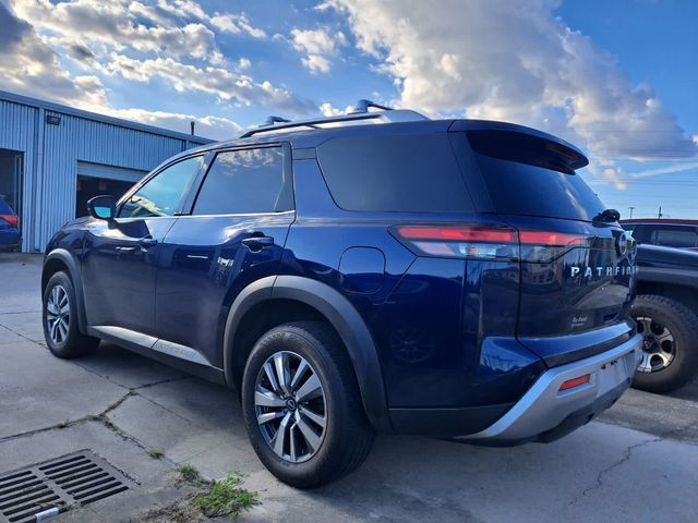 2023 Nissan Pathfinder SL