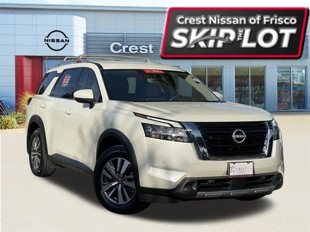 2023 Nissan Pathfinder SL