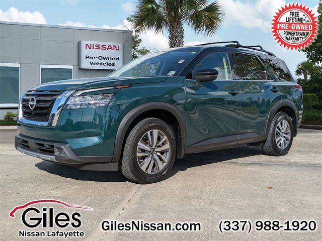 2023 Nissan Pathfinder SL