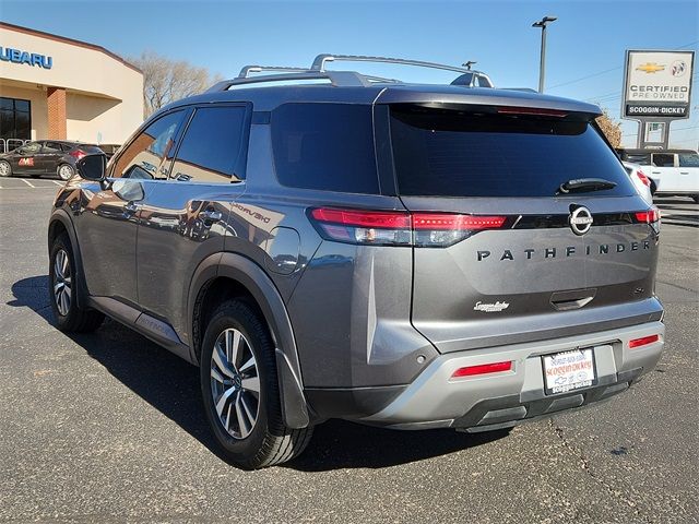 2023 Nissan Pathfinder SL