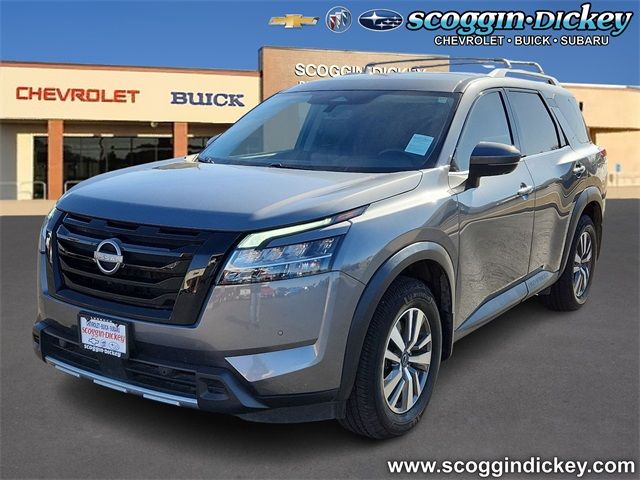 2023 Nissan Pathfinder SL