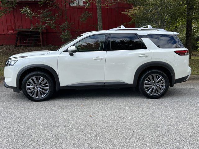 2023 Nissan Pathfinder SL