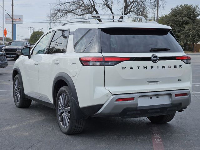 2023 Nissan Pathfinder SL