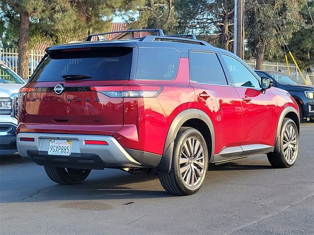 2023 Nissan Pathfinder SL