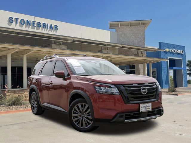 2023 Nissan Pathfinder SL