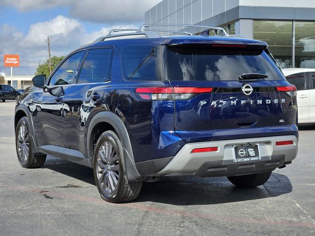 2023 Nissan Pathfinder SL