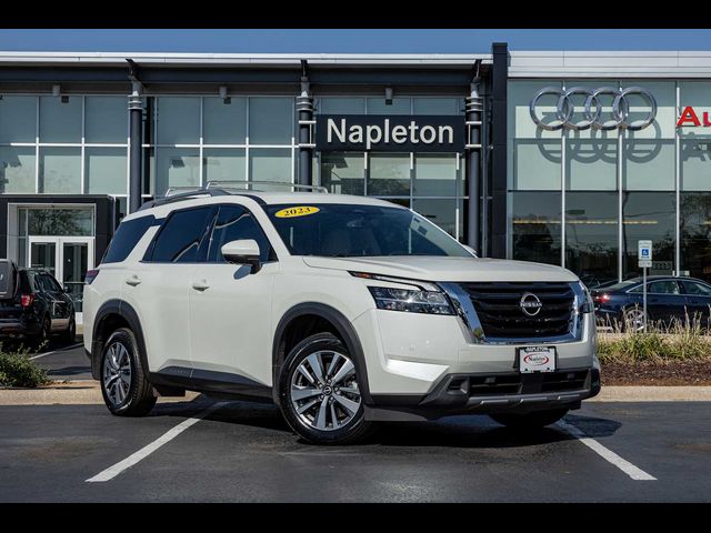 2023 Nissan Pathfinder SL