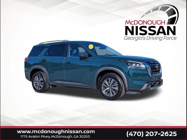 2023 Nissan Pathfinder SL