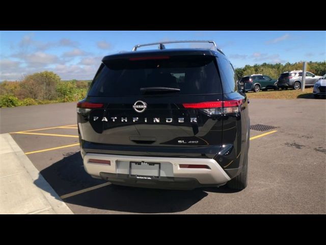 2023 Nissan Pathfinder SL