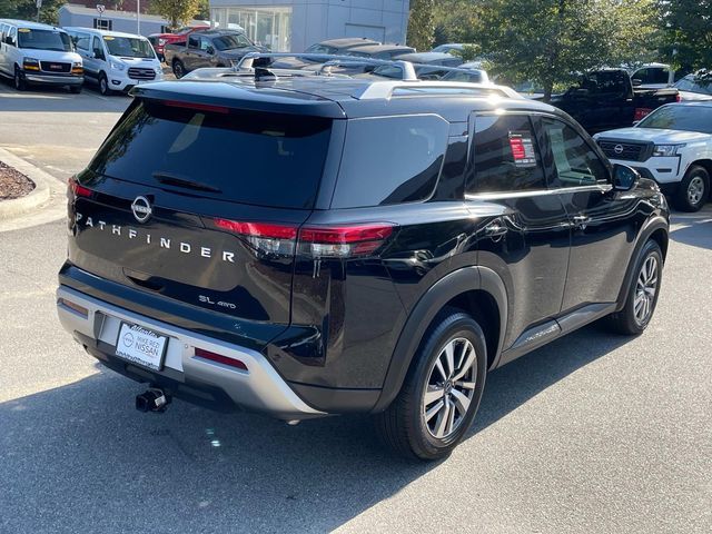 2023 Nissan Pathfinder SL