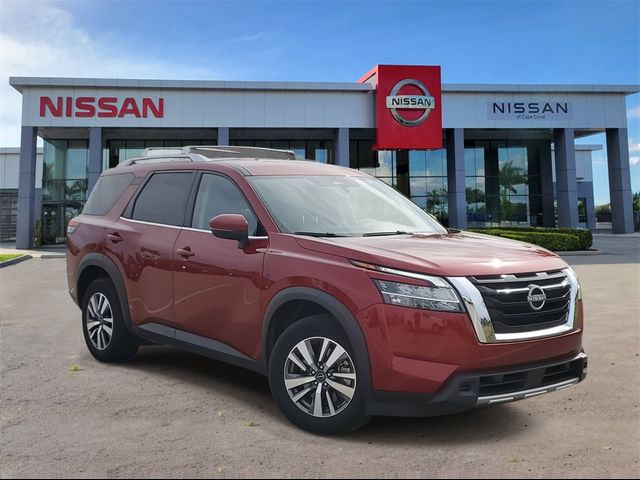 2023 Nissan Pathfinder SL