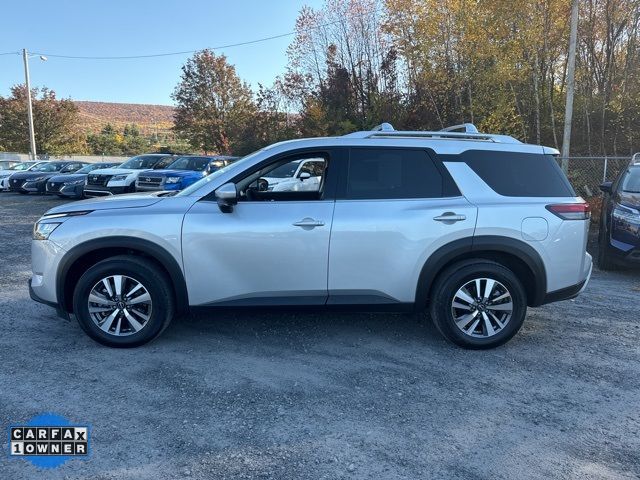 2023 Nissan Pathfinder SL