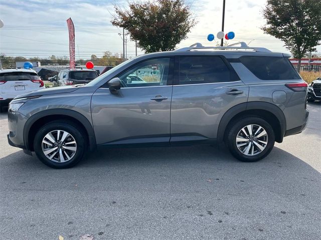 2023 Nissan Pathfinder SL