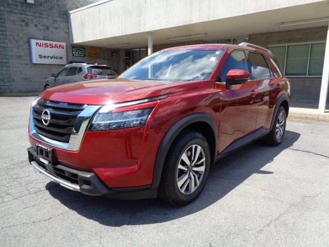 2023 Nissan Pathfinder SL