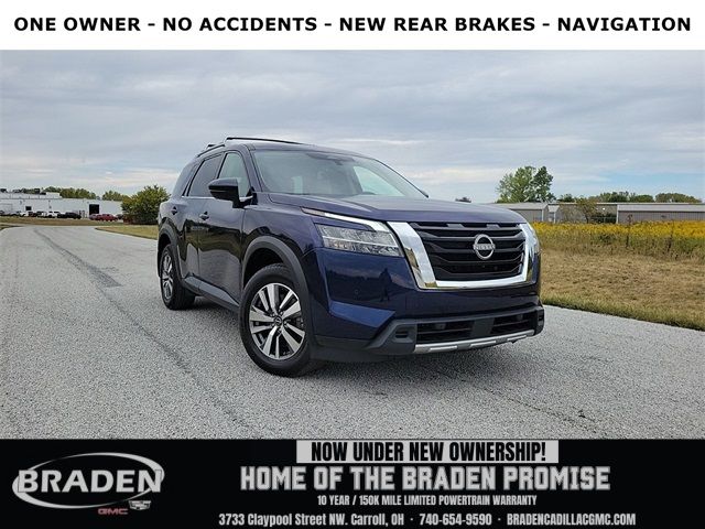 2023 Nissan Pathfinder SL