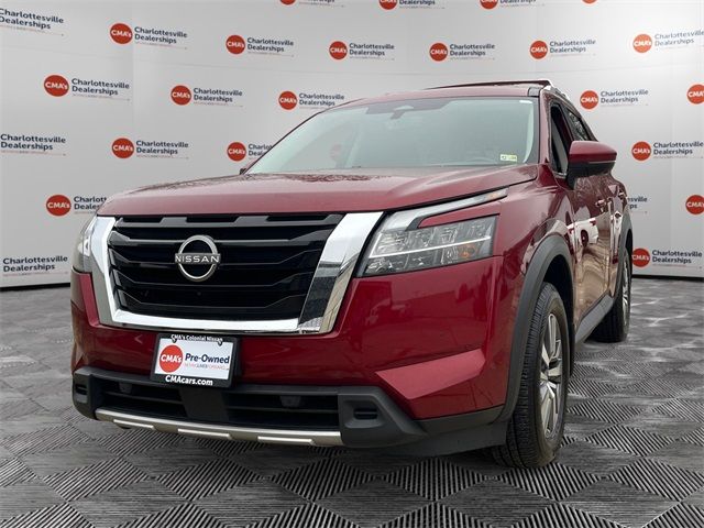 2023 Nissan Pathfinder SL