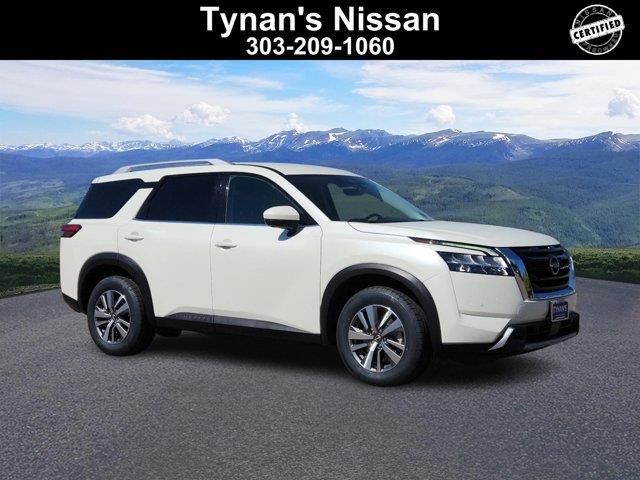 2023 Nissan Pathfinder SL