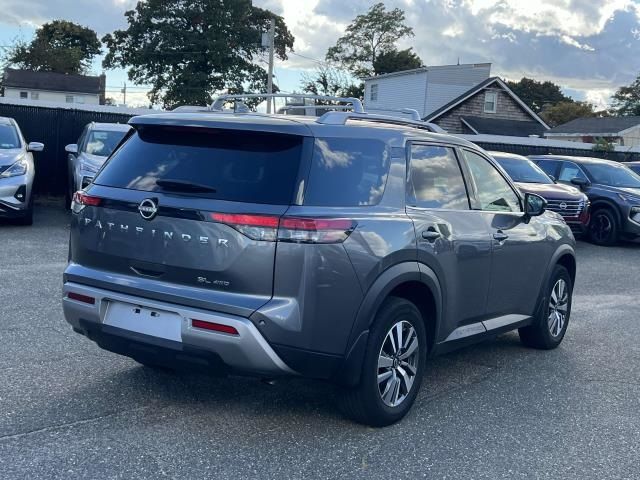 2023 Nissan Pathfinder SL