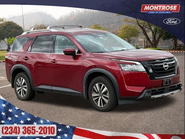 2023 Nissan Pathfinder SL