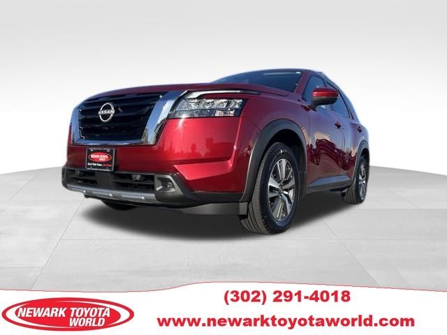 2023 Nissan Pathfinder SL