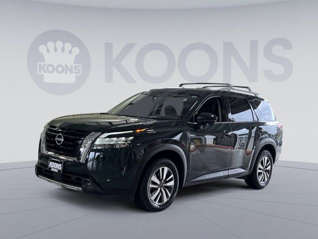 2023 Nissan Pathfinder SL