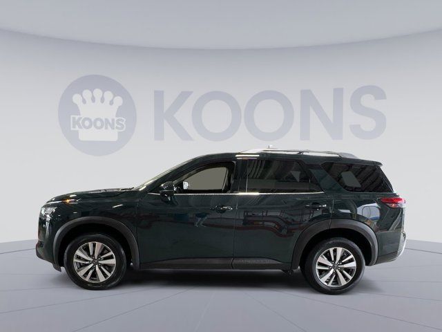 2023 Nissan Pathfinder SL