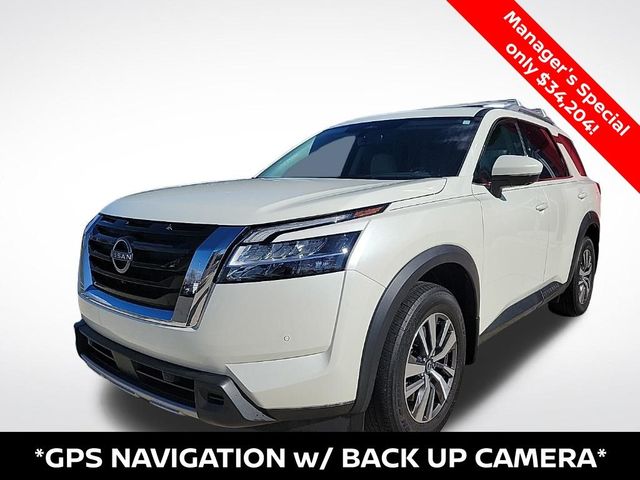 2023 Nissan Pathfinder SL