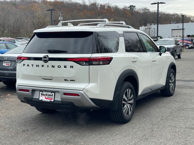 2023 Nissan Pathfinder SL