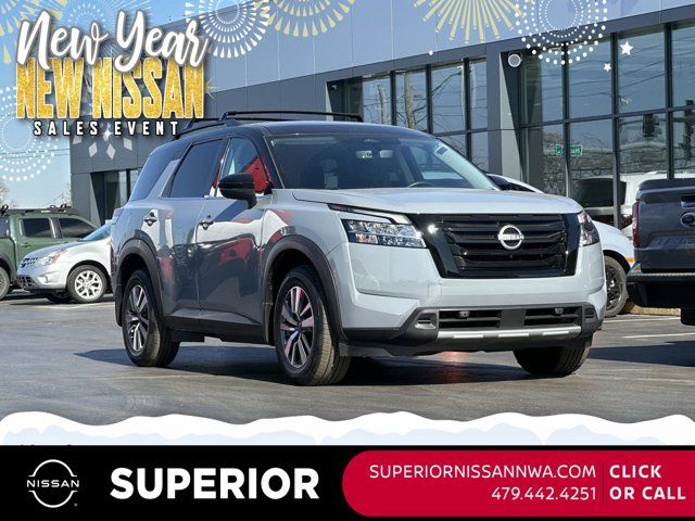 2023 Nissan Pathfinder SL