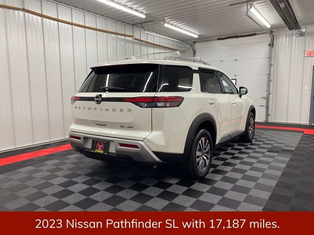 2023 Nissan Pathfinder SL