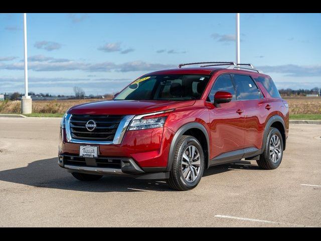 2023 Nissan Pathfinder SL