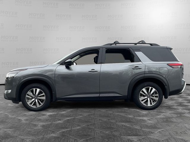 2023 Nissan Pathfinder SL