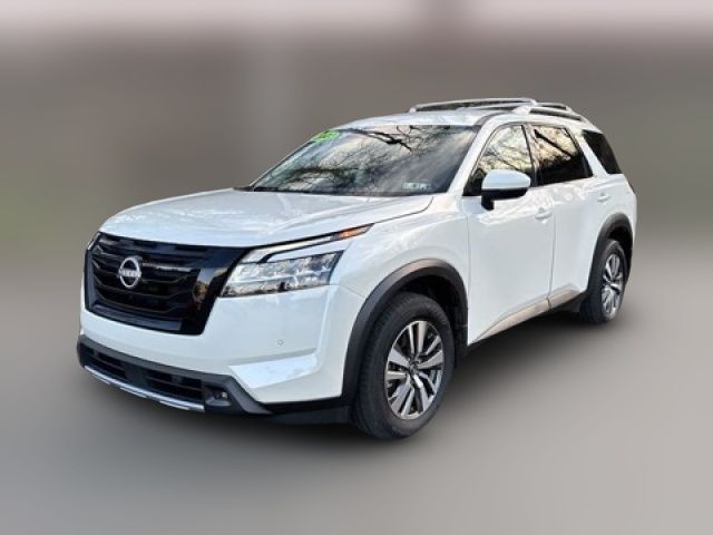 2023 Nissan Pathfinder SL