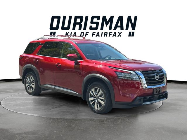 2023 Nissan Pathfinder SL