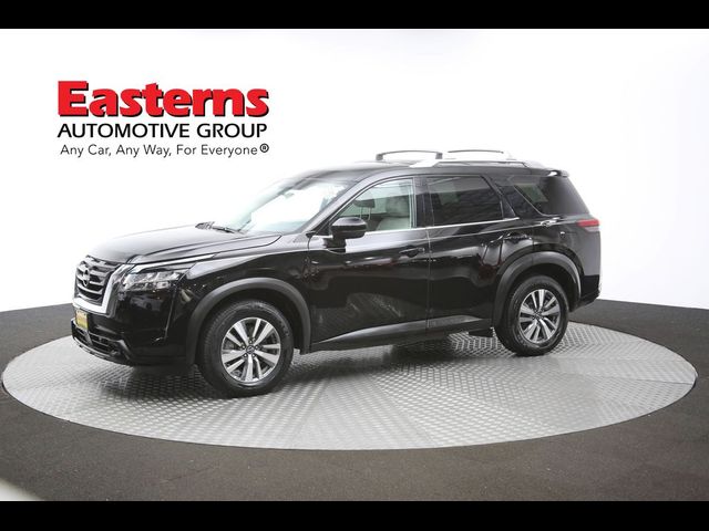 2023 Nissan Pathfinder SL