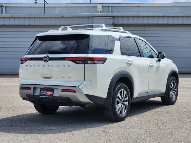 2023 Nissan Pathfinder SL